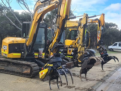 360 degree rotating hydraulic excavator grapple